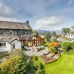 No1 Four Bed Lakeland Retreat And Hot Tub 艾尔特湖
