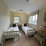 No1 Four Bed Lakeland Retreat And Hot Tub 艾尔特湖
