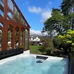 No1 Four Bed Lakeland Retreat And Hot Tub 艾尔特湖